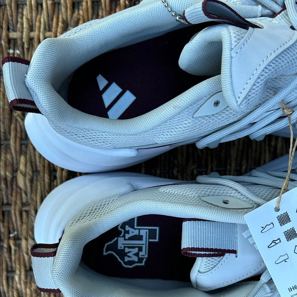 Texas A&M Athletic Sneakers Burgandy/Cool Grey Cloud White NEW - Picture 8 of 12